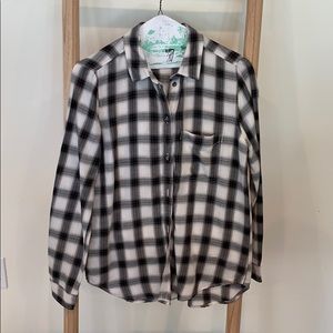 American Eagle Black and White Flannel